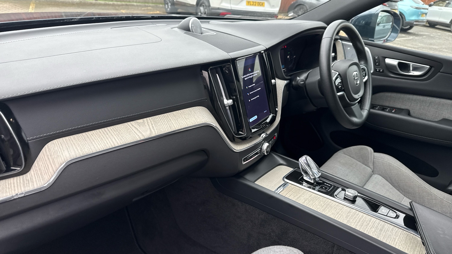 Used Volvo XC60 2023 for sale - 76526455: Photo 9