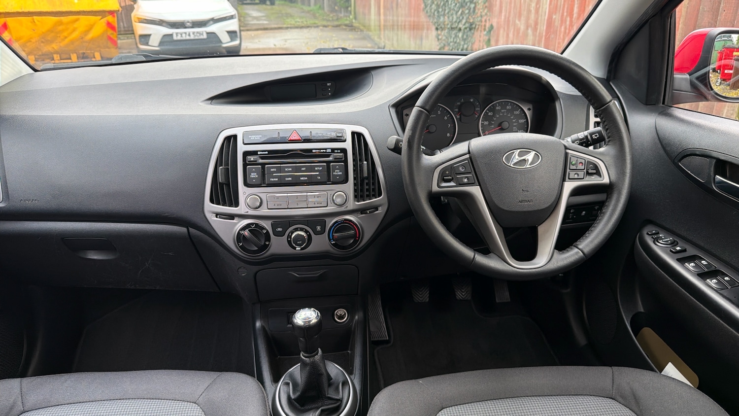 Used Hyundai i20 2014 for sale - 76602217: Photo 10