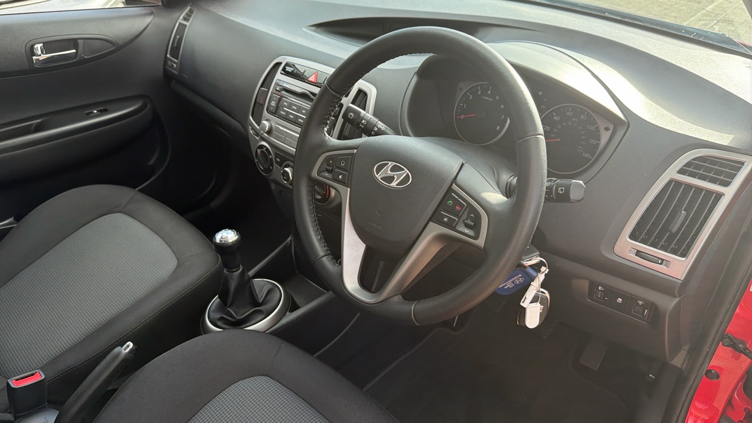 Used Hyundai i20 2014 for sale - 76602217: Photo 11