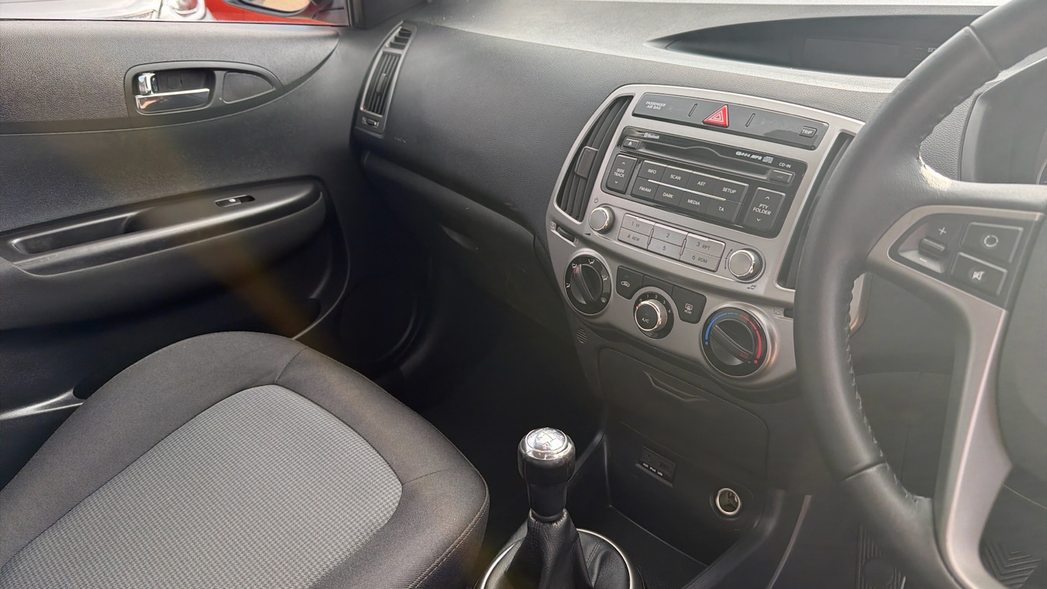 Used Hyundai i20 2014 for sale - 76602217: Photo 14