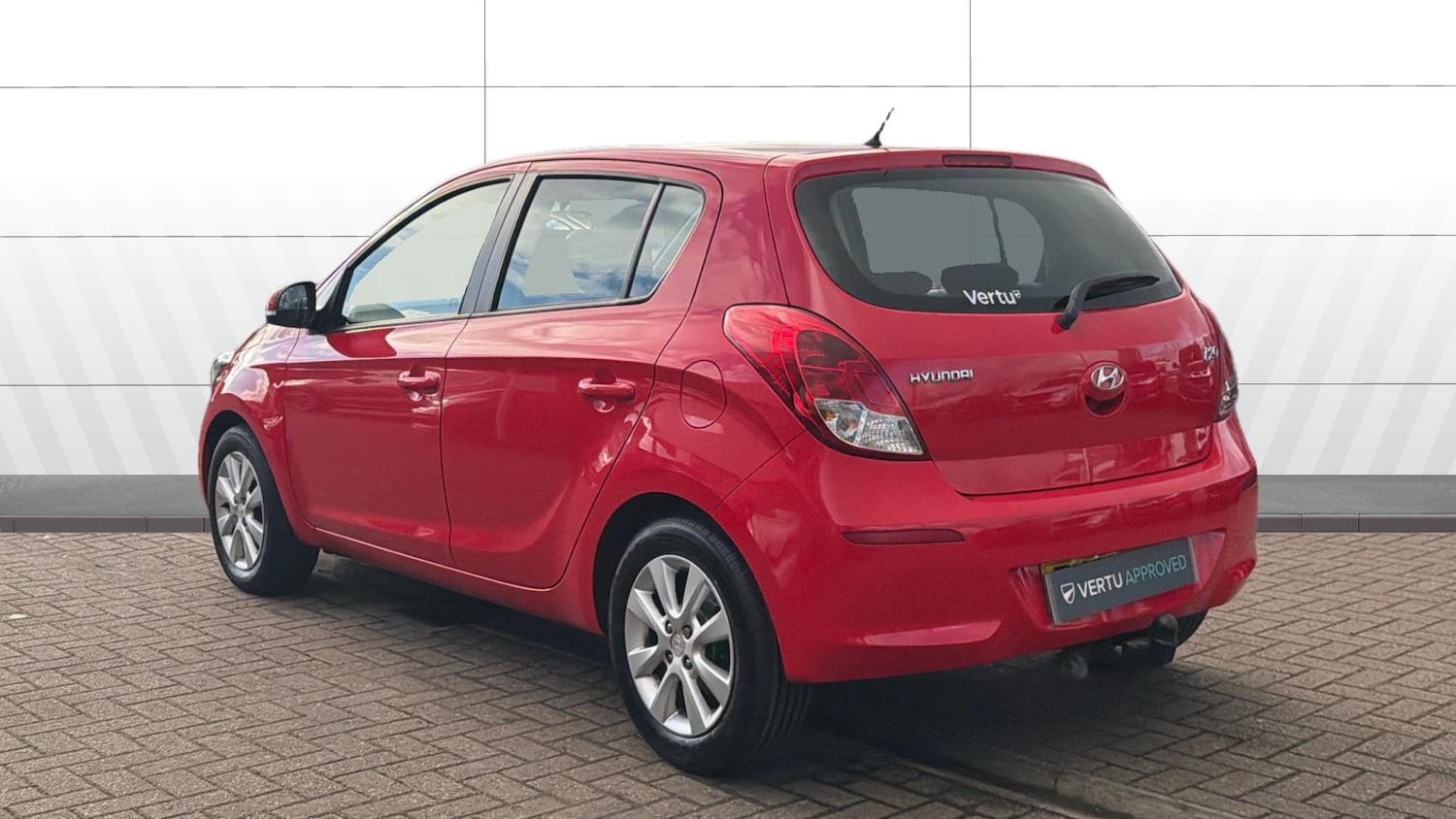 Used Hyundai i20 2014 for sale - 76602217: Photo 2