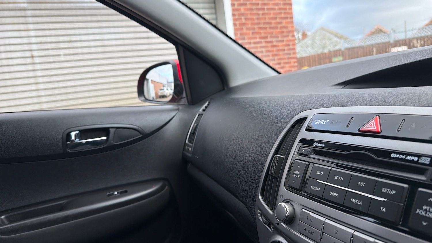 Used Hyundai i20 2014 for sale - 76602217: Photo 34