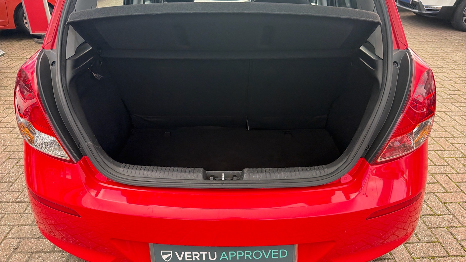 Used Hyundai i20 2014 for sale - 76602217: Photo 4