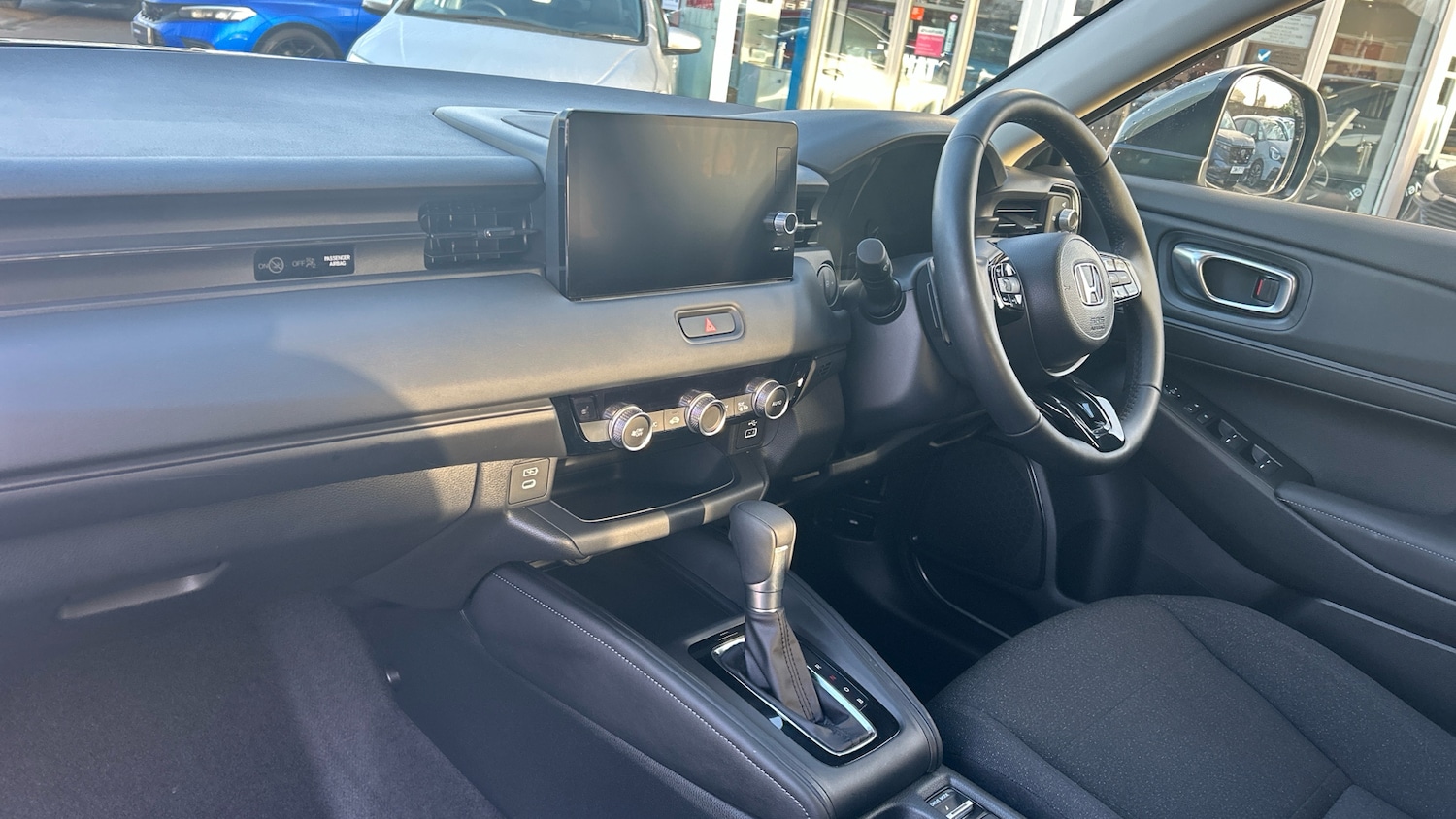 Used Honda HR-V 2025 for sale - 77026045: Photo 2