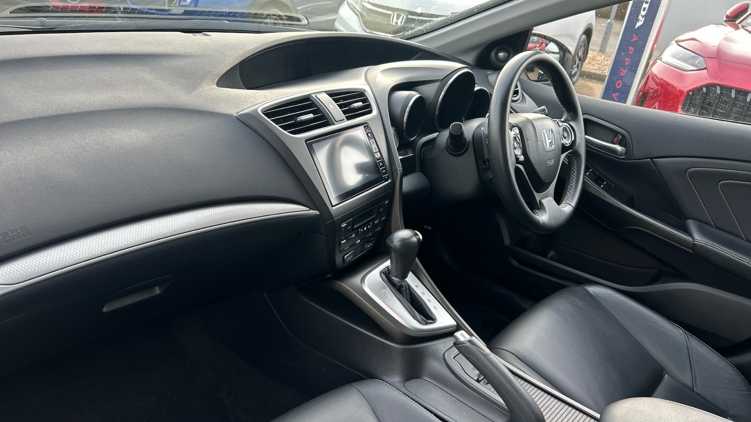 Used Honda Civic 2017 for sale - 77935101: Photo 2