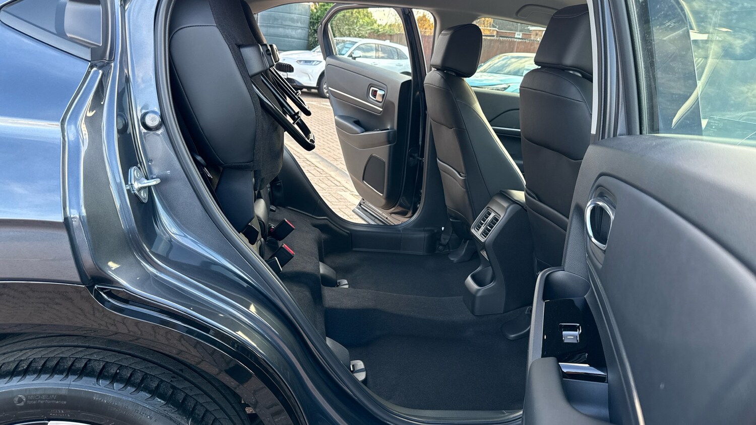 Used Honda HR-V 2023 for sale - 76437919: Photo 24