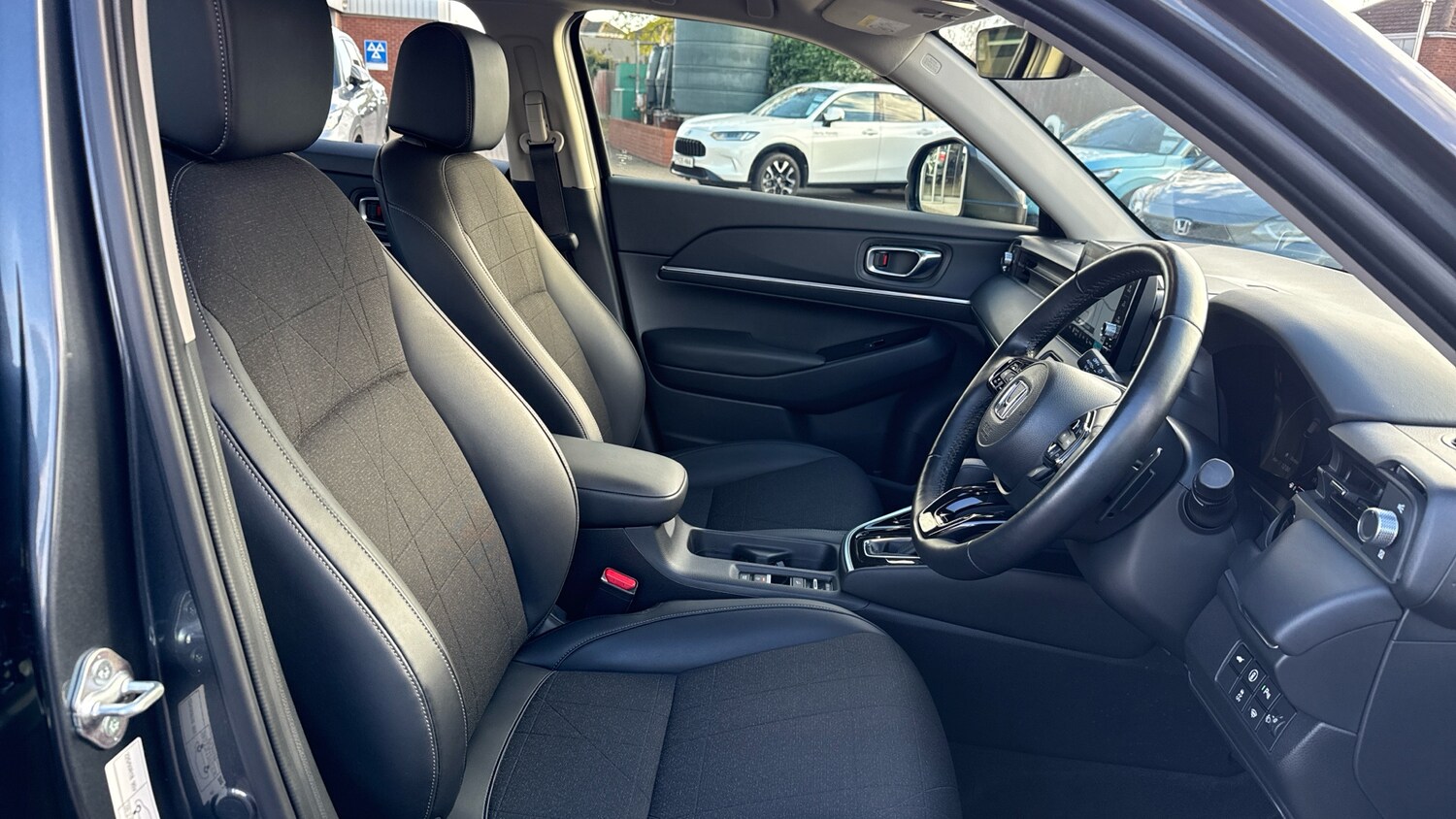 Used Honda HR-V 2023 for sale - 76437919: Photo 43