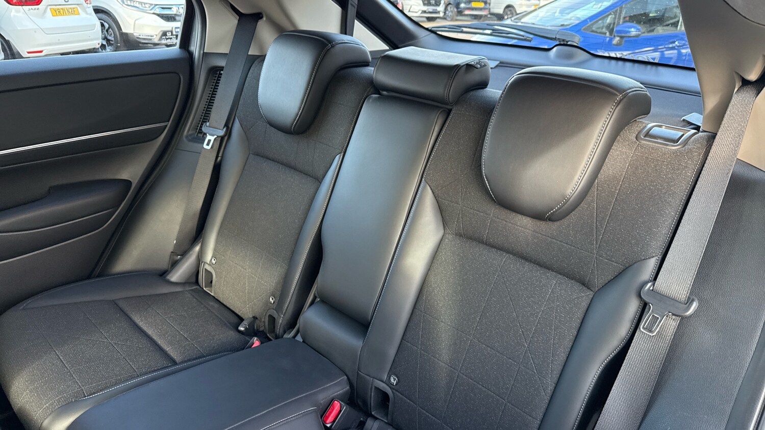 Used Honda HR-V 2023 for sale - 76437919: Photo 8