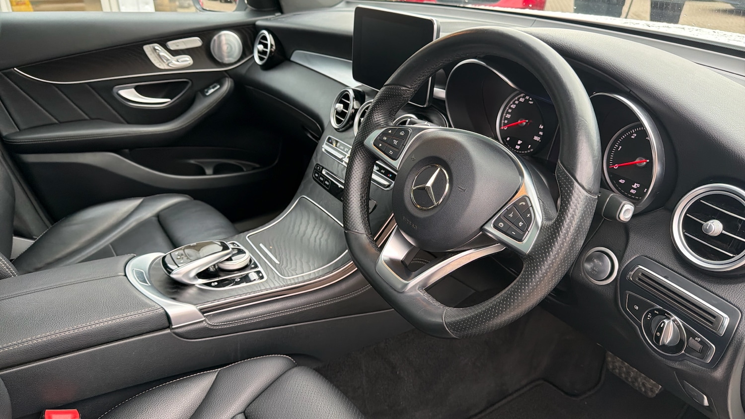 Used Mercedes-Benz GLC 2017 for sale - 77544566: Photo 11
