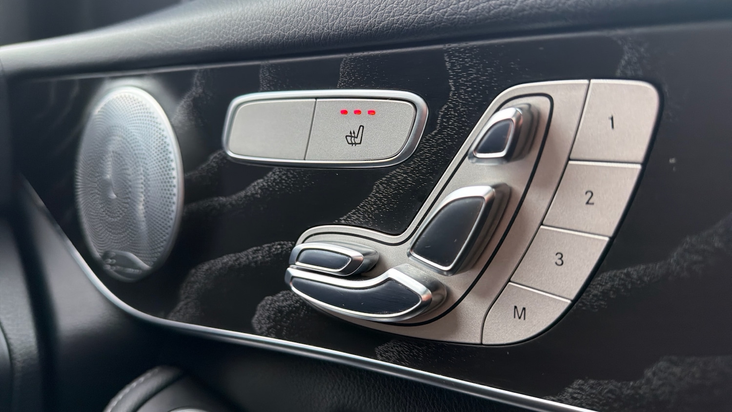 Used Mercedes-Benz GLC 2017 for sale - 77544566: Photo 38