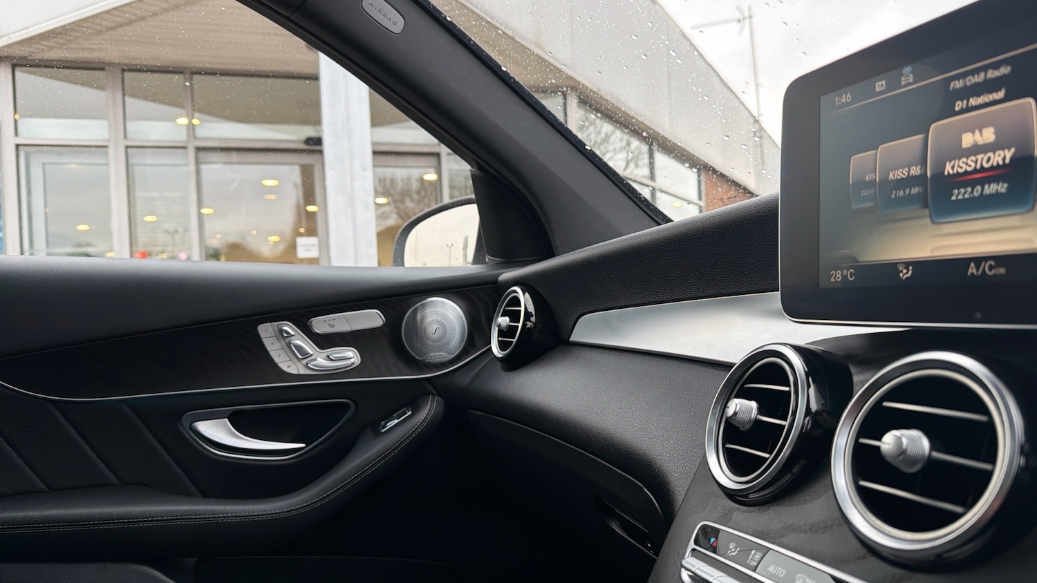 Used Mercedes-Benz GLC 2017 for sale - 77544566: Photo 40