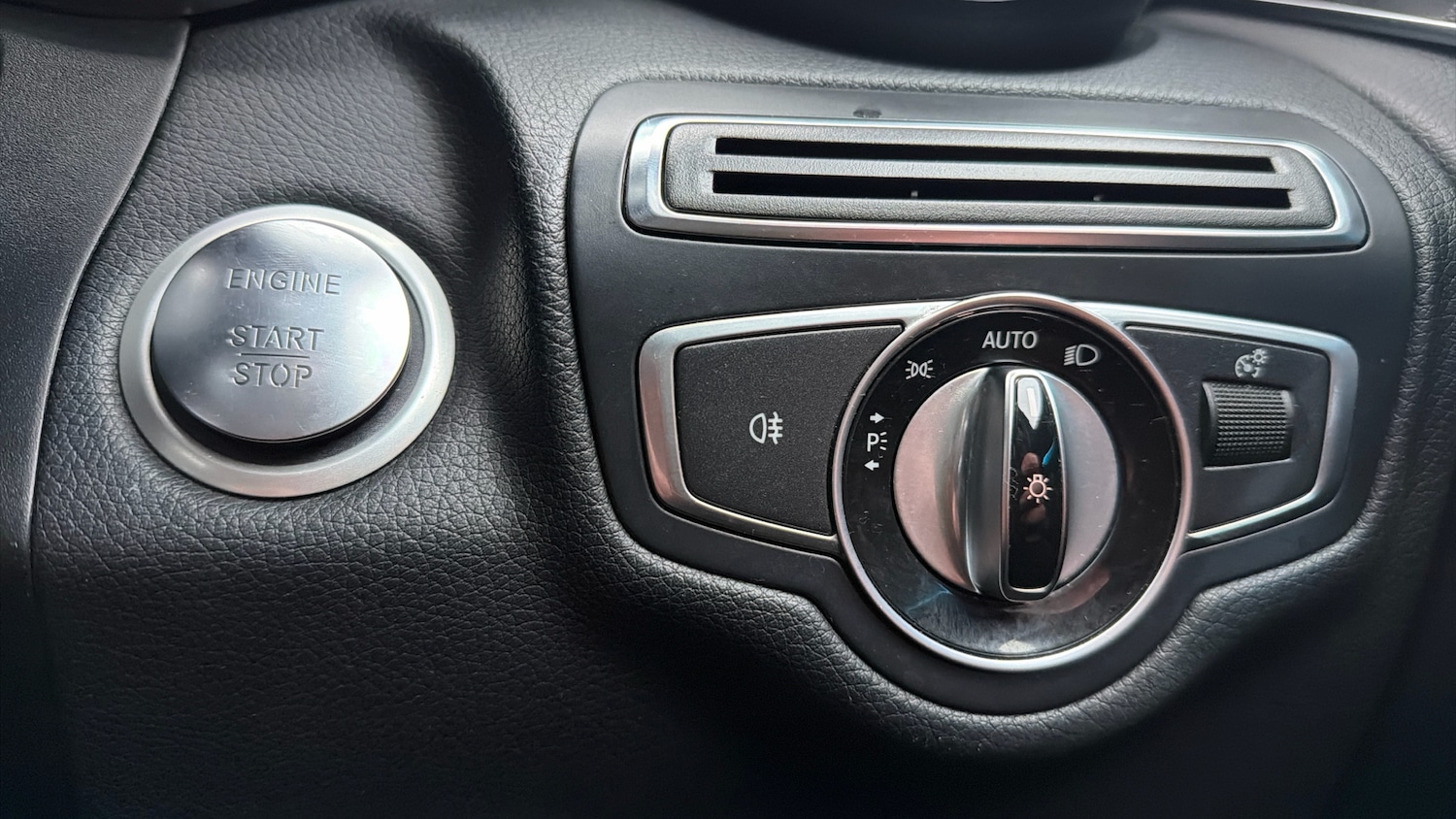 Used Mercedes-Benz GLC 2017 for sale - 77544566: Photo 41