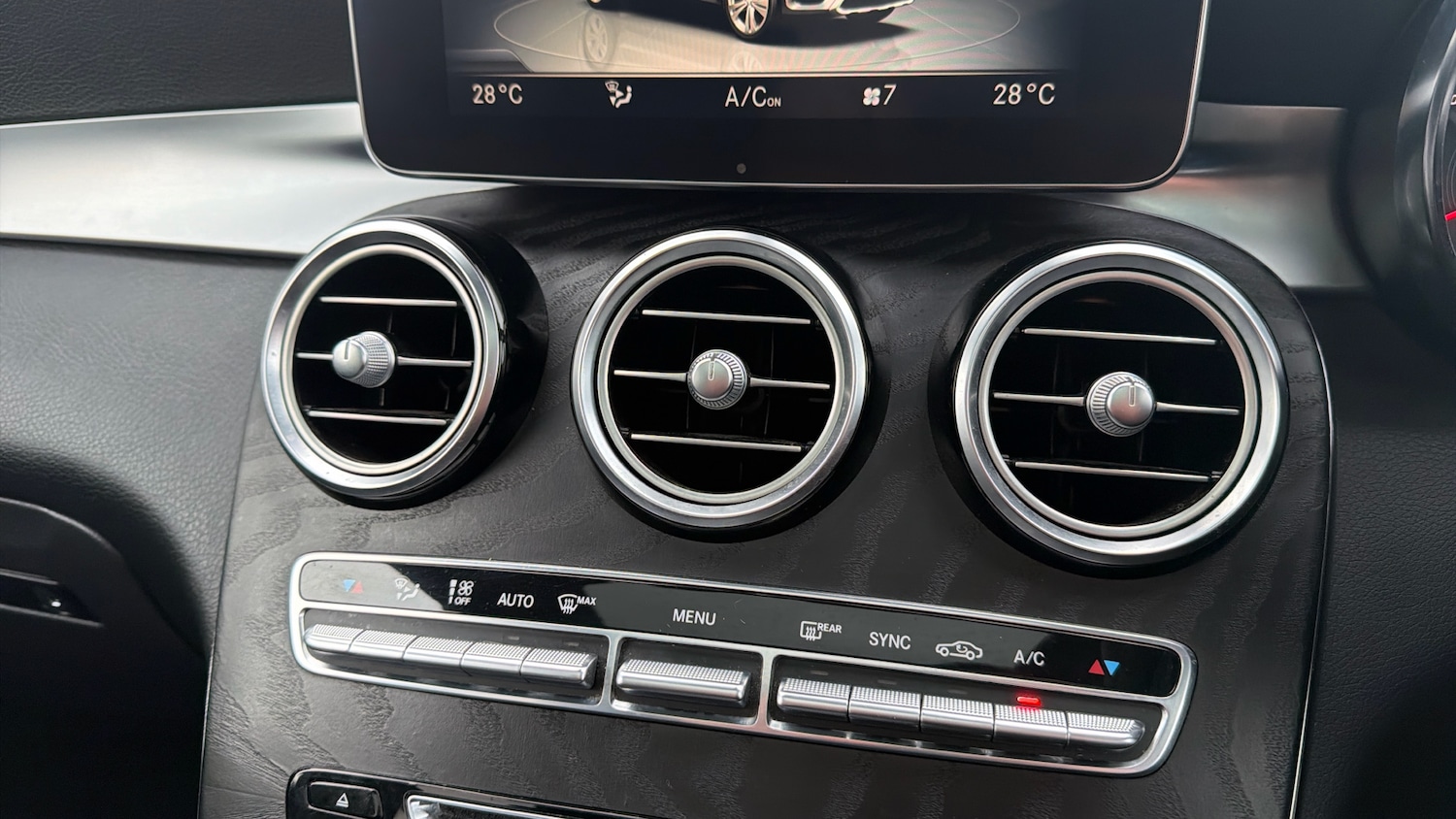 Used Mercedes-Benz GLC 2017 for sale - 77544566: Photo 43