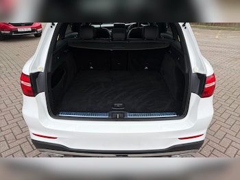 Used Mercedes-Benz GLC 2017 for sale - 77544566: Photo