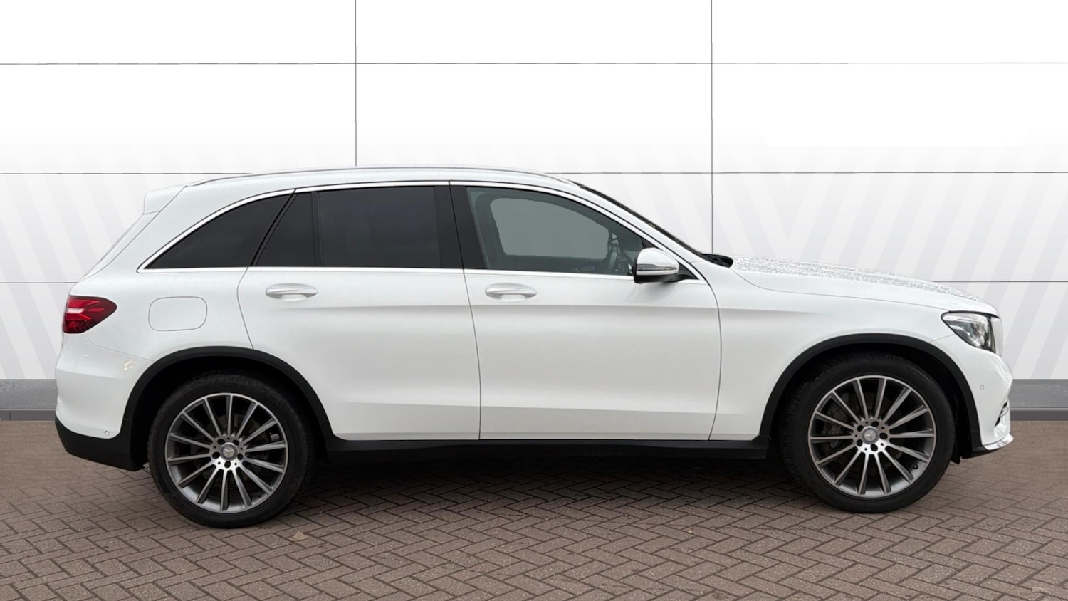 Used Mercedes-Benz GLC 2017 for sale - 77544566: Photo 5