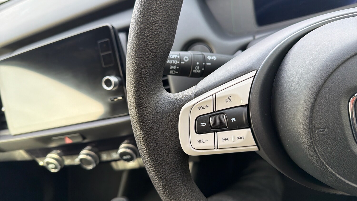 Used Honda Jazz 2023 for sale - 77643605: Photo 31