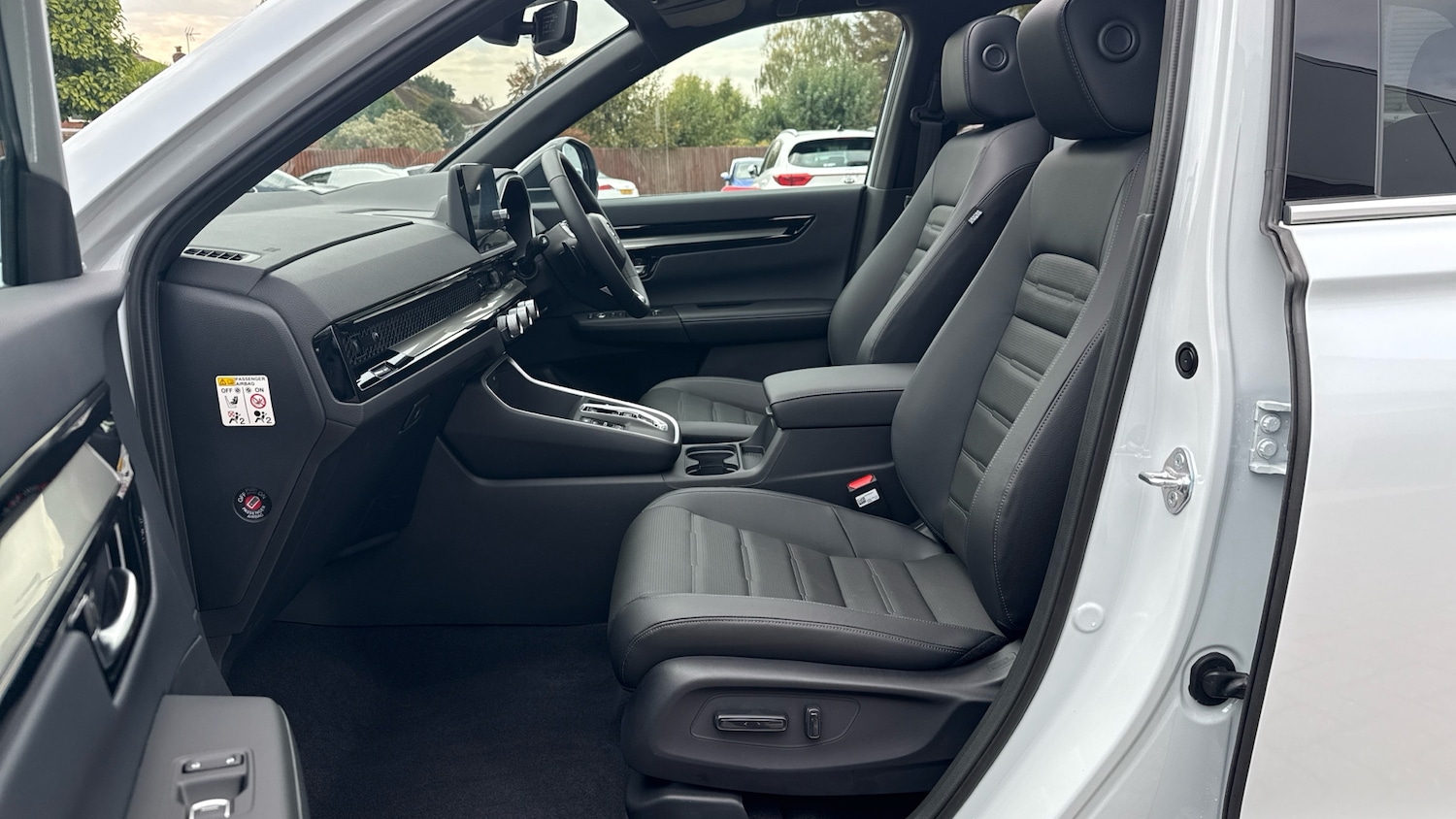 Used Honda CR-V 2025 for sale - 76131147: Photo 30
