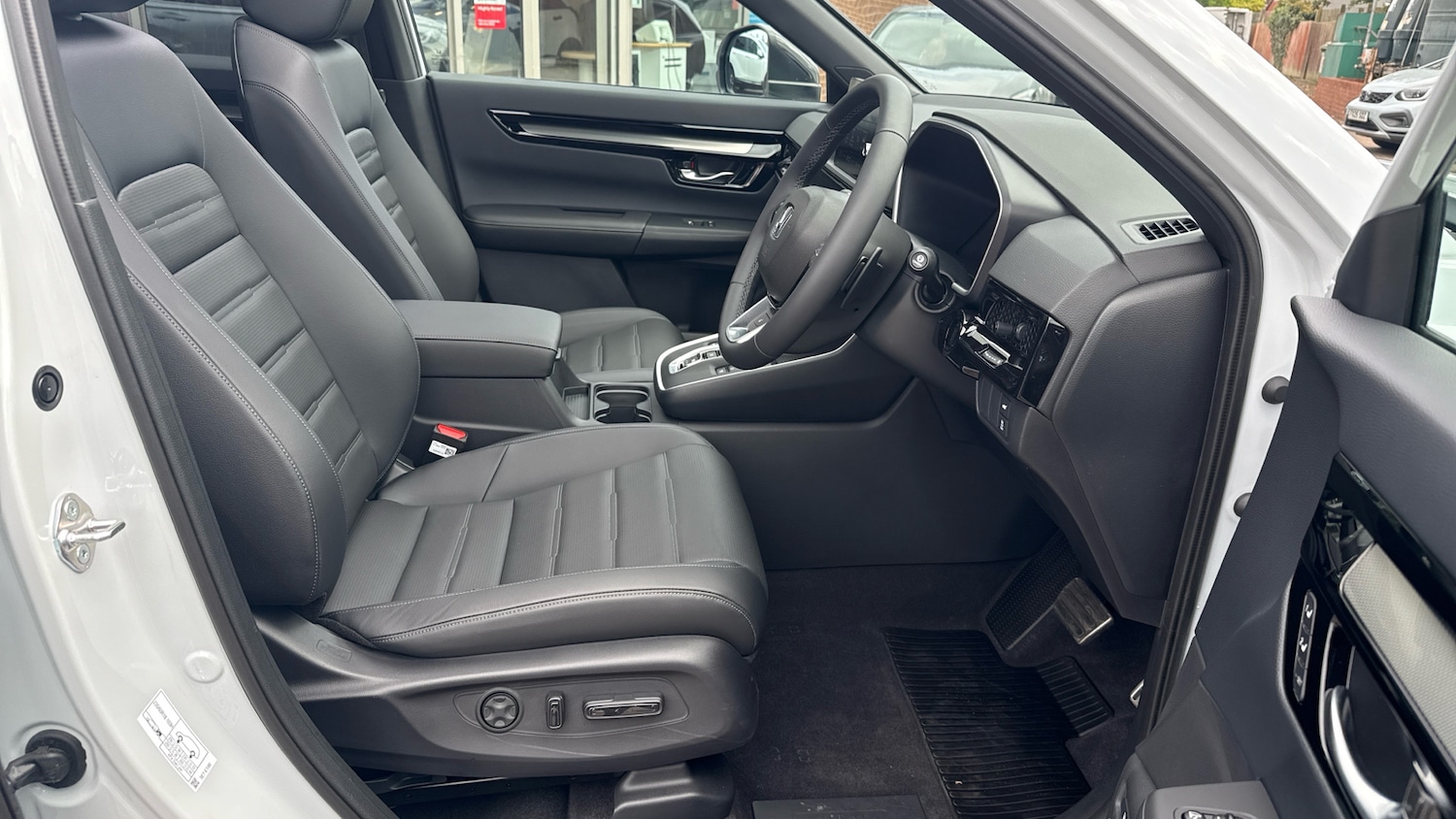Used Honda CR-V 2025 for sale - 76131147: Photo 32