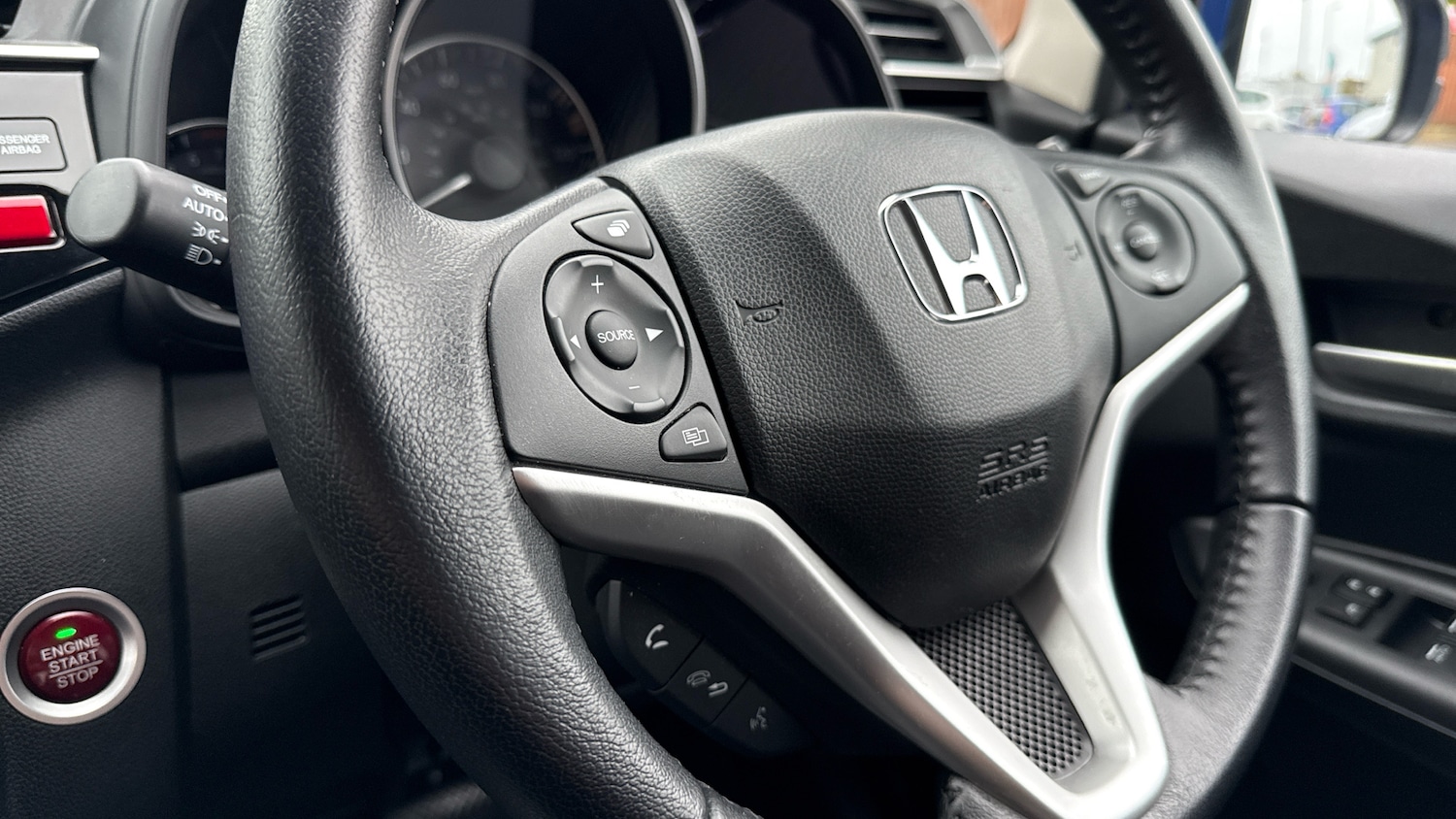 Used Honda Jazz 2016 for sale - 76396809: Photo 37