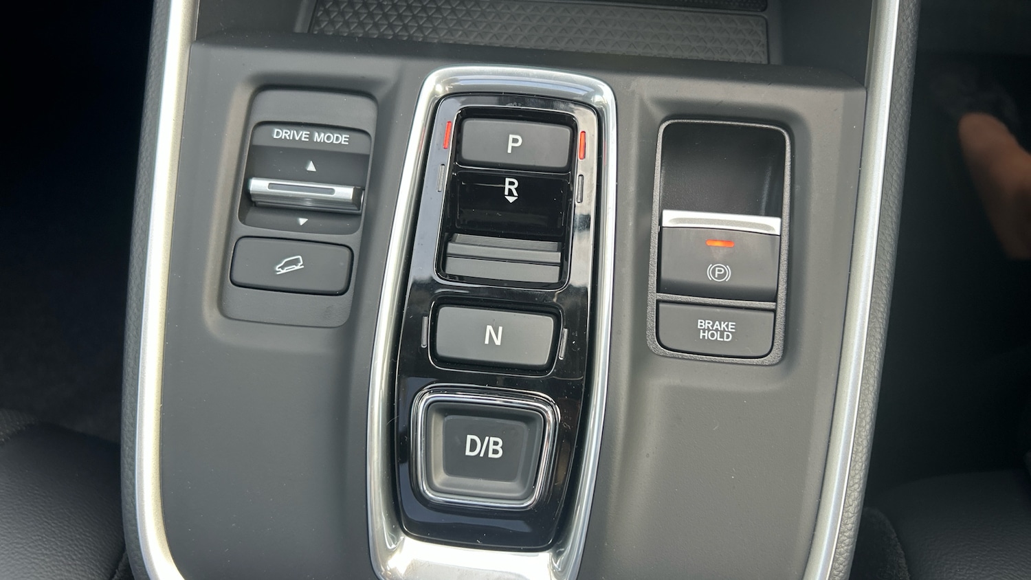 Used Honda CR-V 2025 for sale - 76131143: Photo 24