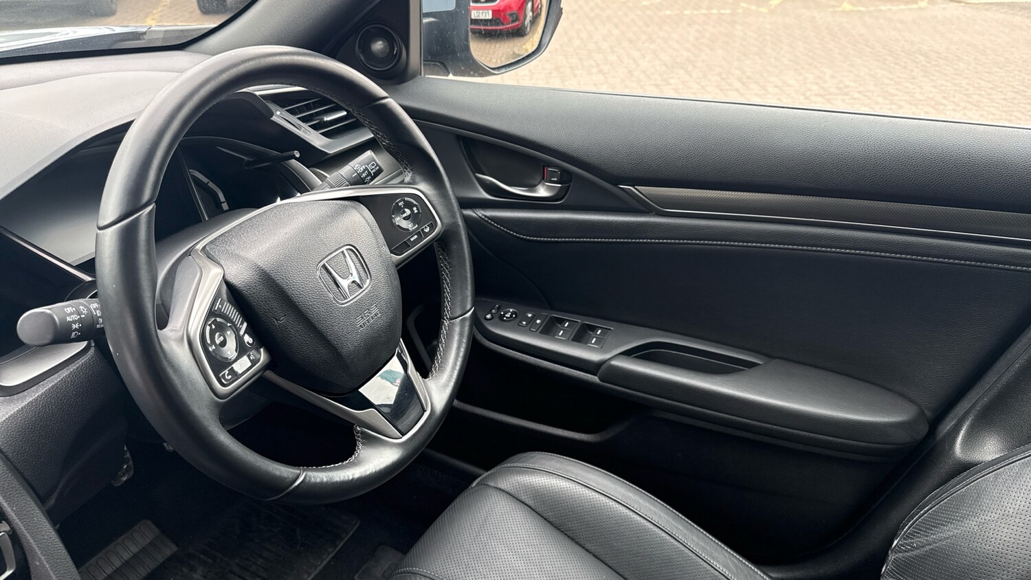 Used Honda Civic 2019 for sale - 78132161: Photo 32