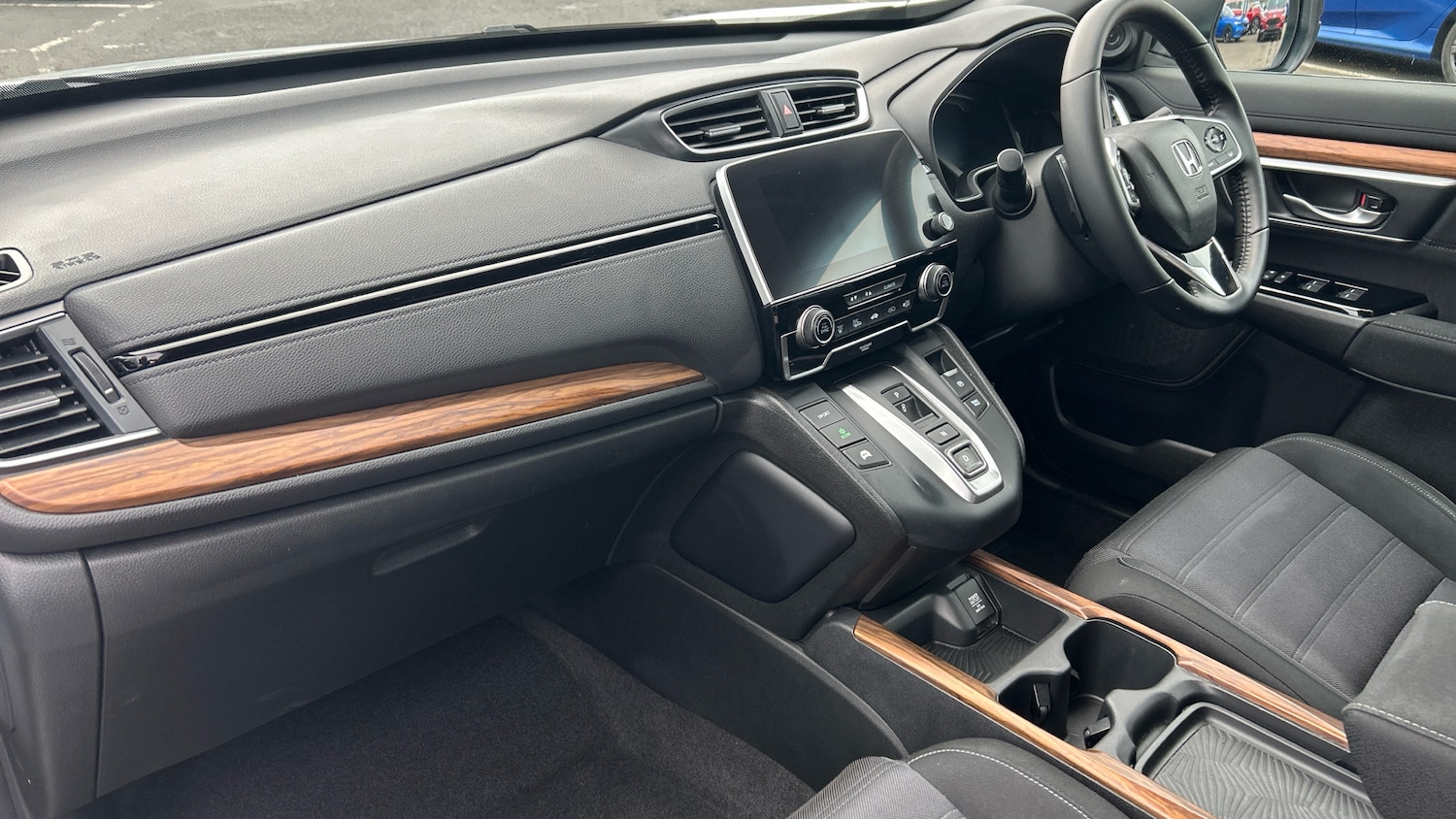 Used Honda CR-V 2020 for sale - 77449470: Photo 2