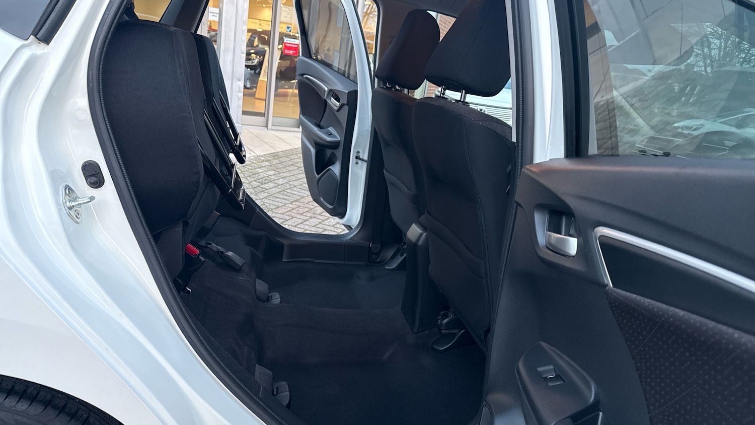 Used Honda Jazz 2017 for sale - 76738695: Photo 25