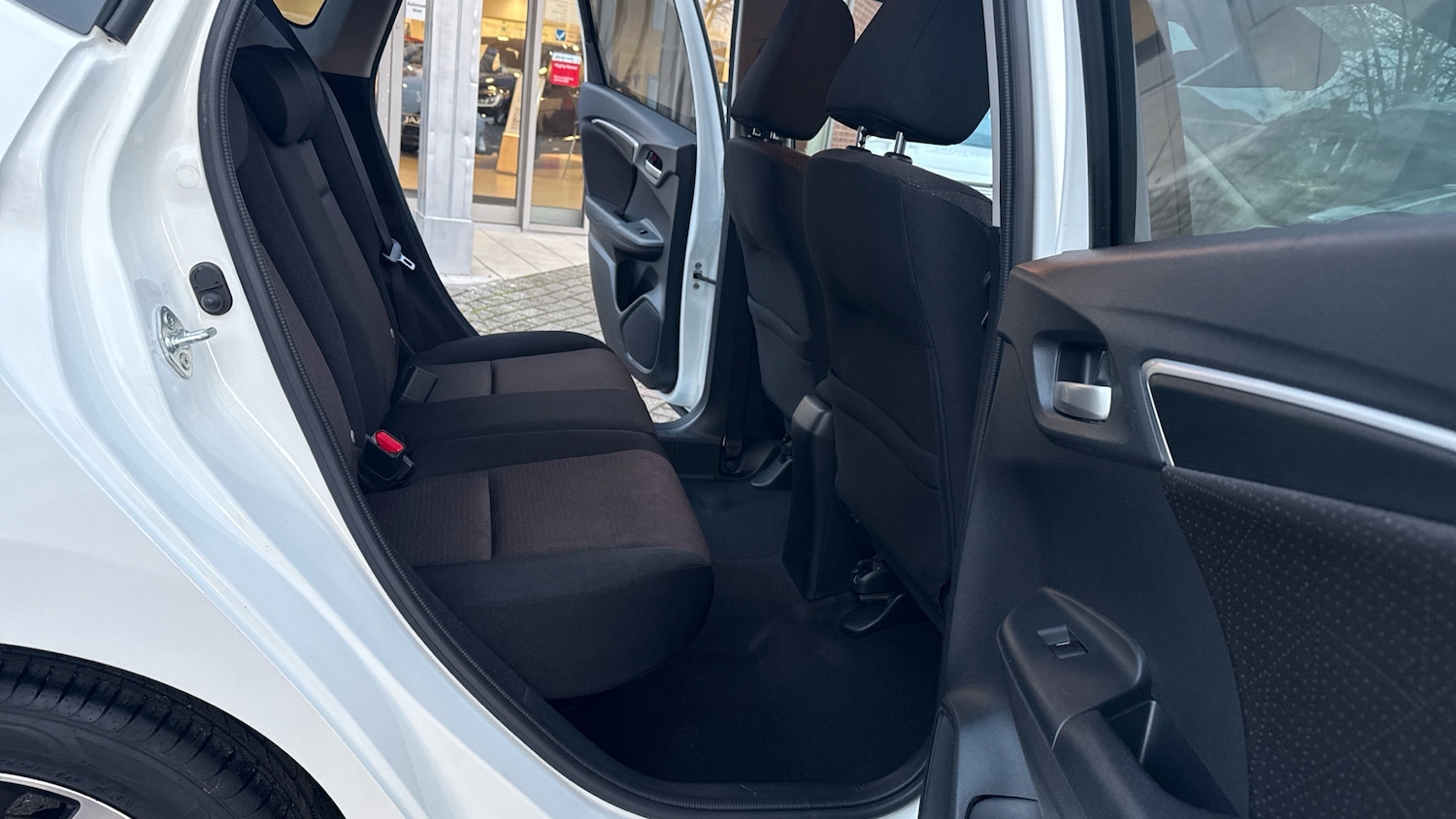 Used Honda Jazz 2017 for sale - 76738695: Photo 26