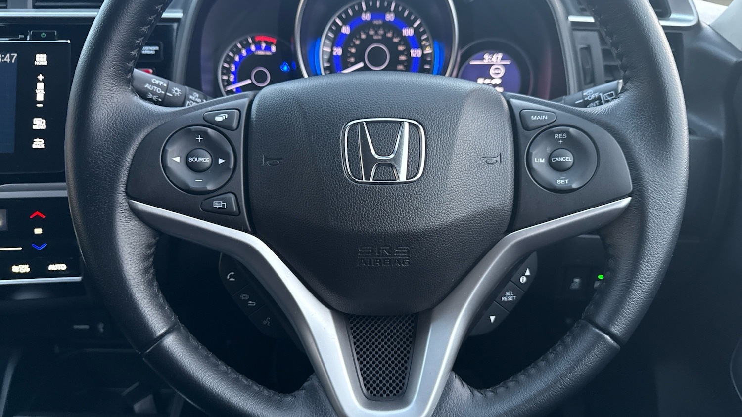 Used Honda Jazz 2017 for sale - 76738695: Photo 33