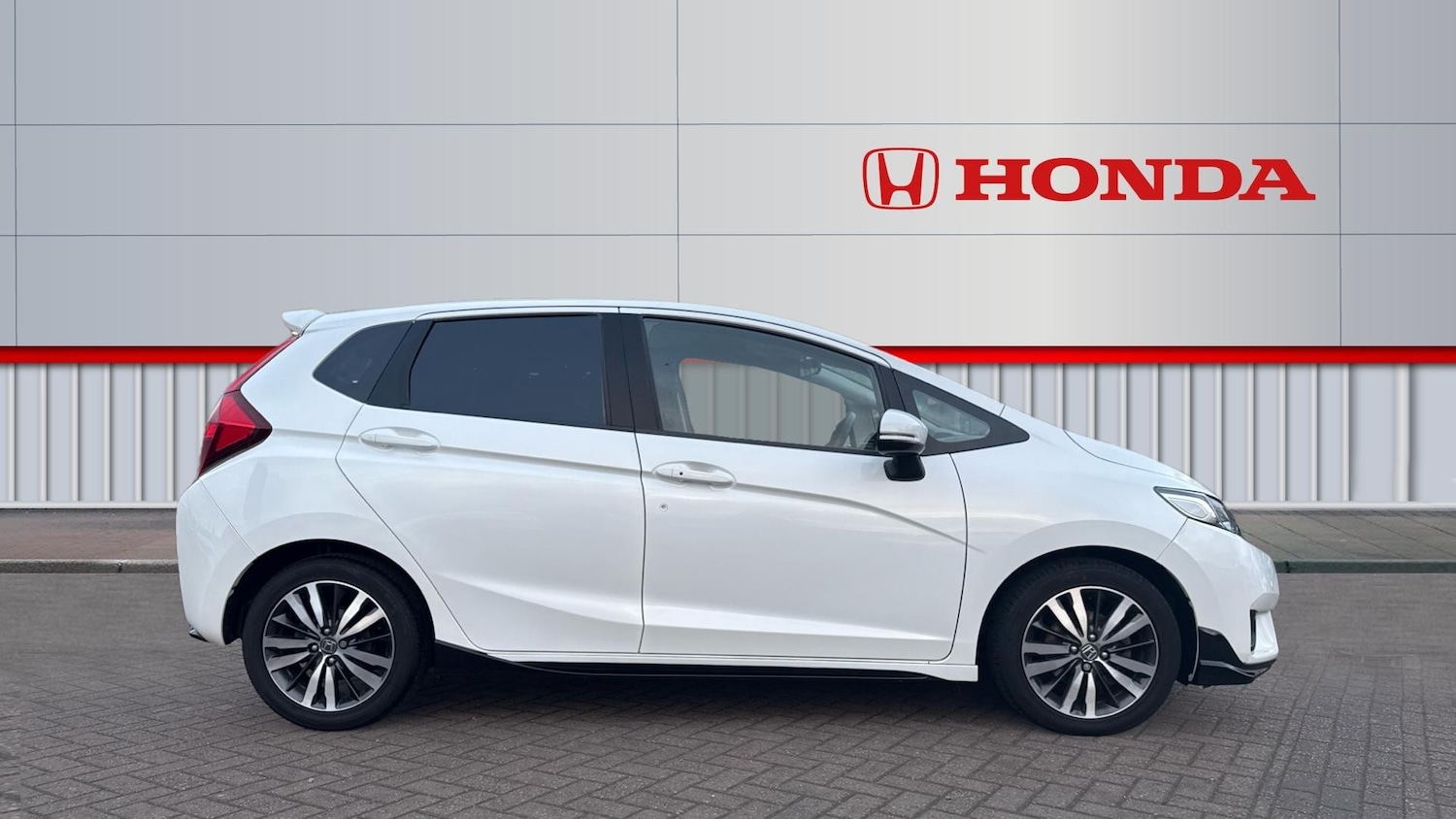 Used Honda Jazz 2017 for sale - 76738695: Photo 5