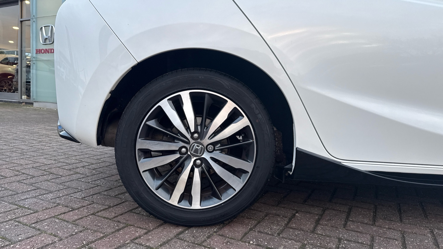 Used Honda Jazz 2017 for sale - 76738695: Photo 9