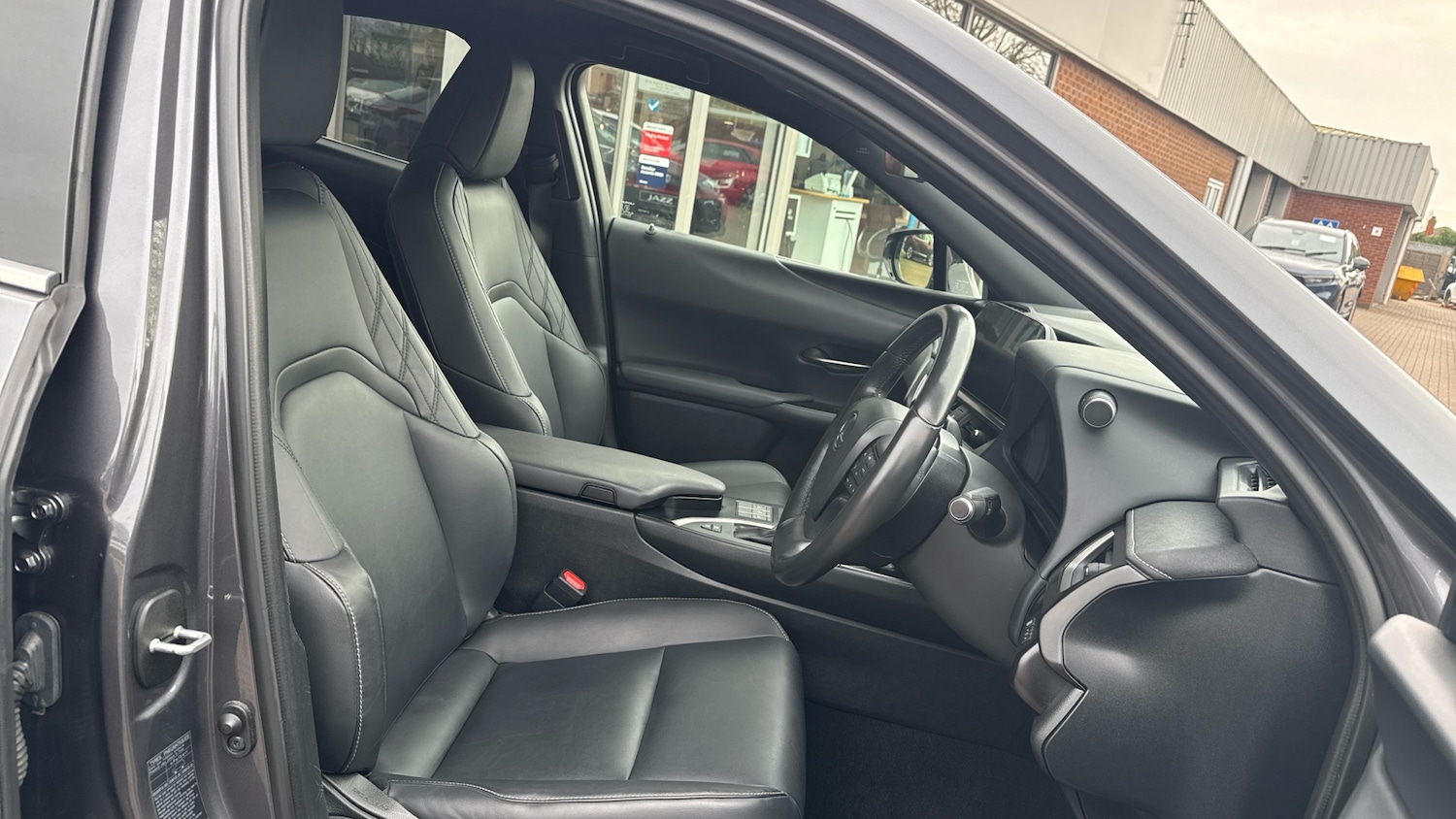 Used Lexus UX 2023 for sale - 77729741: Photo 40