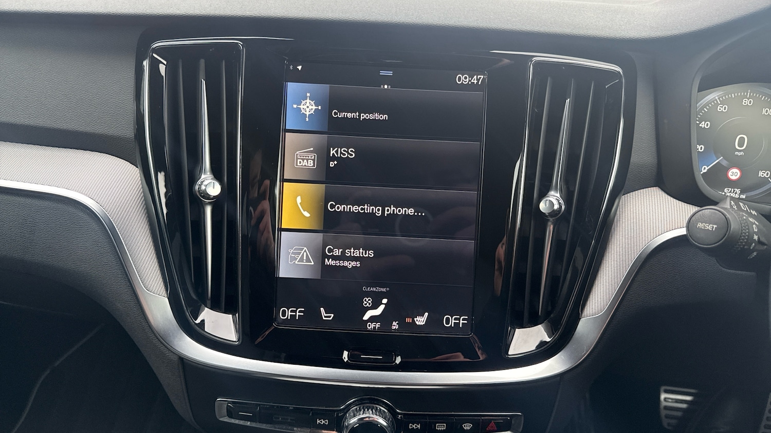 Used Volvo V60 2019 for sale - 77544568: Photo 12