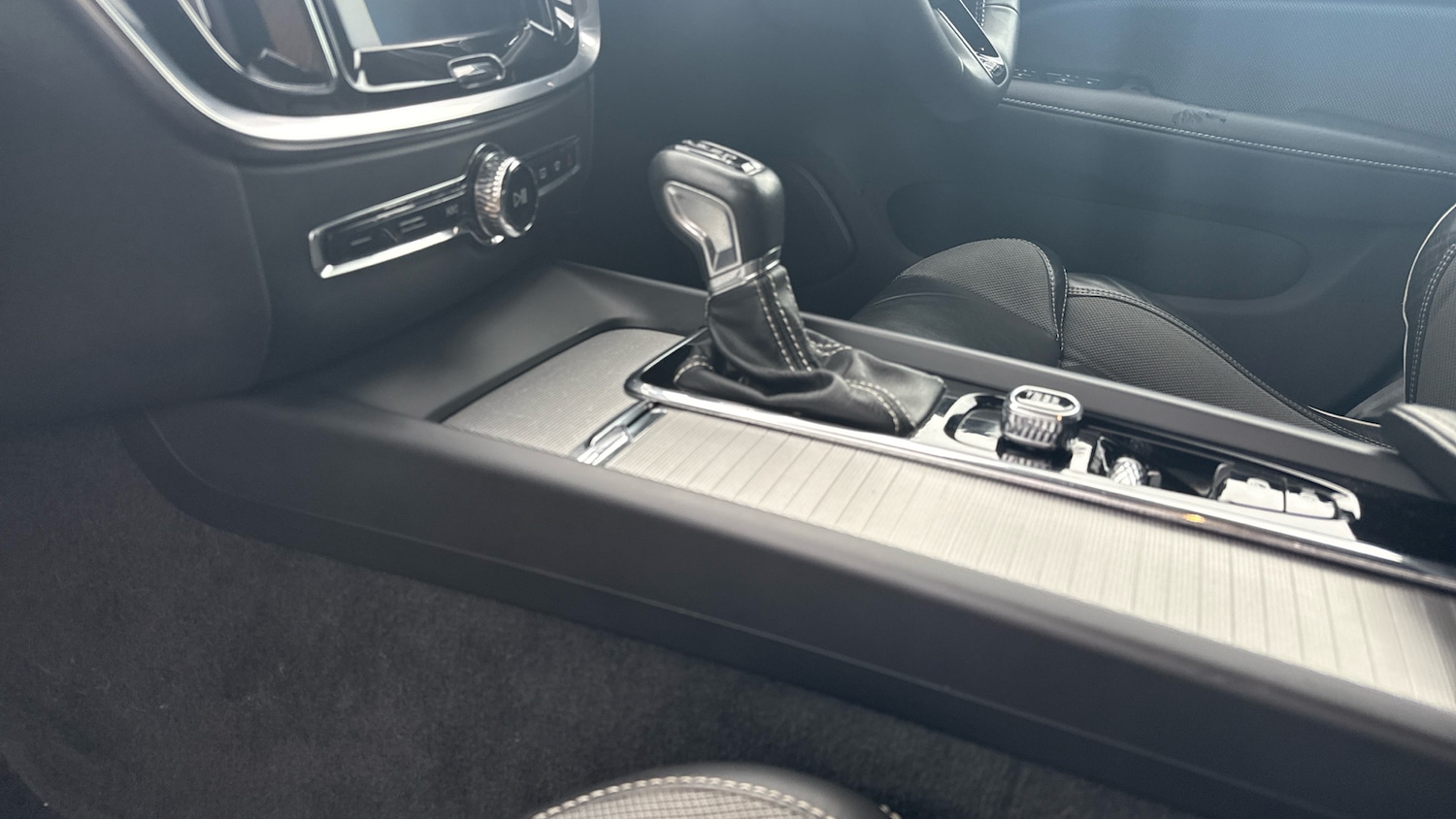 Used Volvo V60 2019 for sale - 77544568: Photo 13