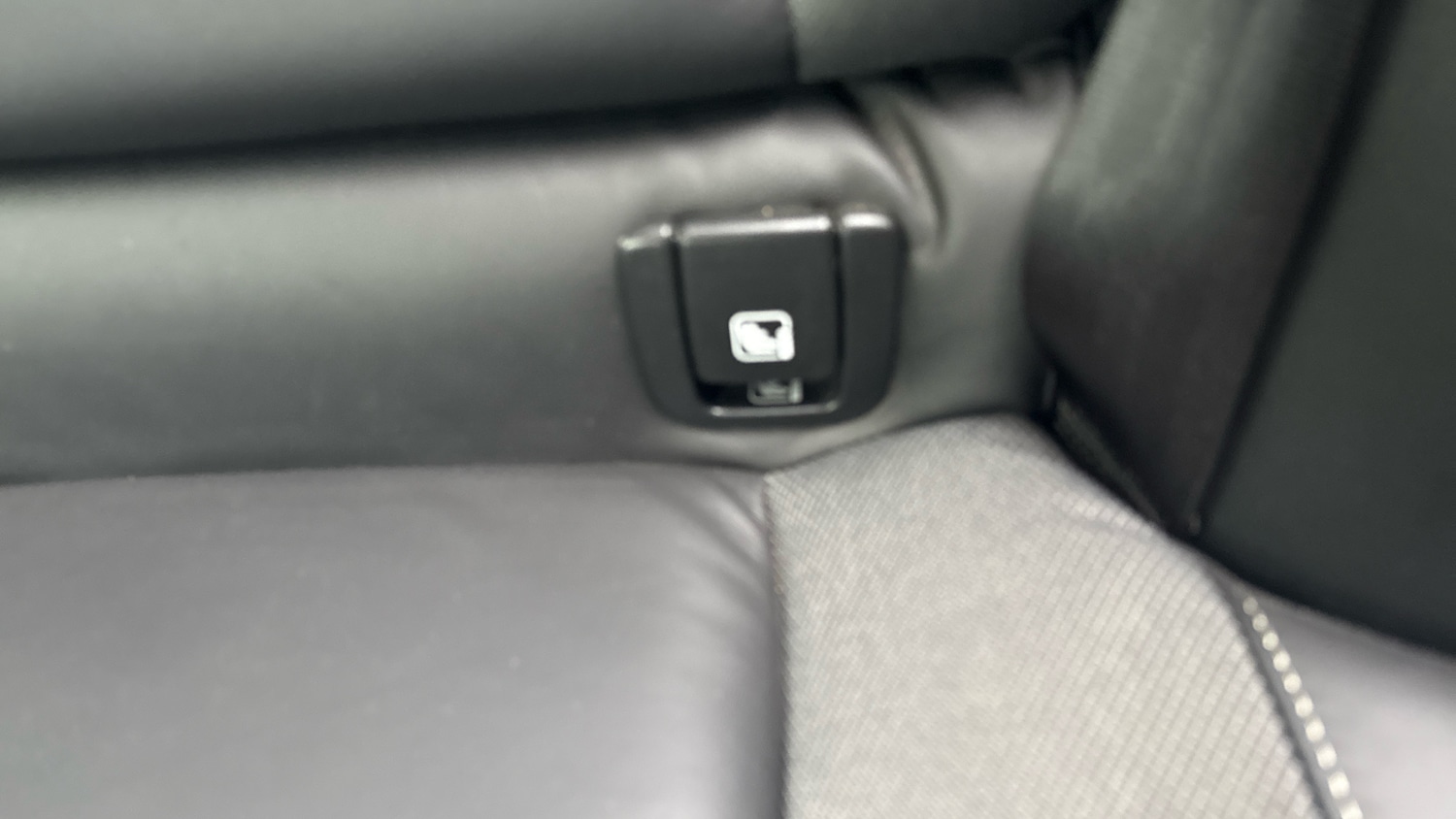 Used Volvo V60 2019 for sale - 77544568: Photo 21