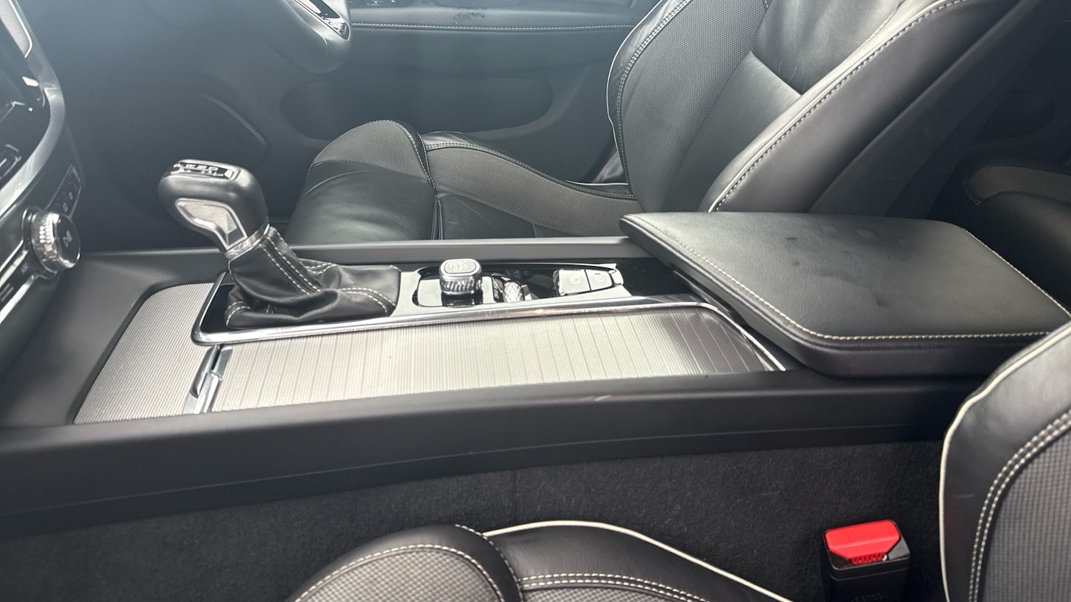 Used Volvo V60 2019 for sale - 77544568: Photo 30