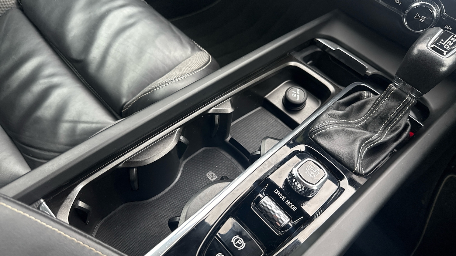 Used Volvo V60 2019 for sale - 77544568: Photo 39