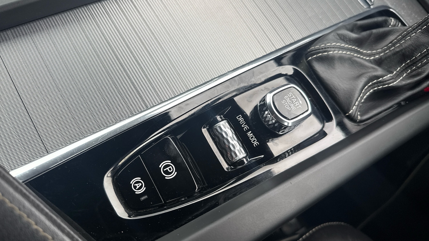 Used Volvo V60 2019 for sale - 77544568: Photo 40