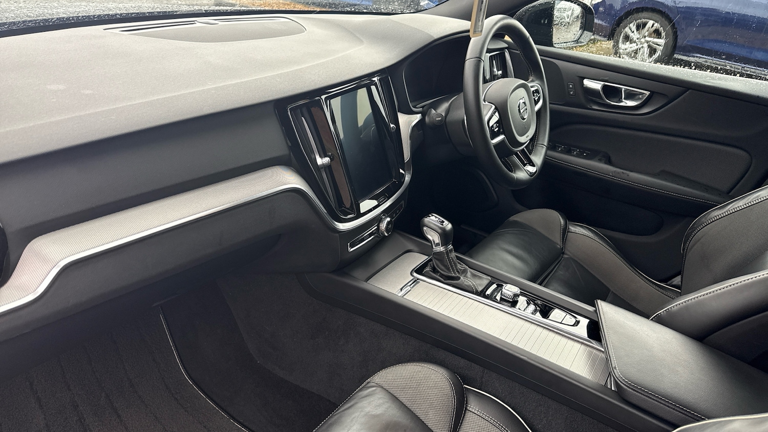 Used Volvo V60 2019 for sale - 77544568: Photo 9