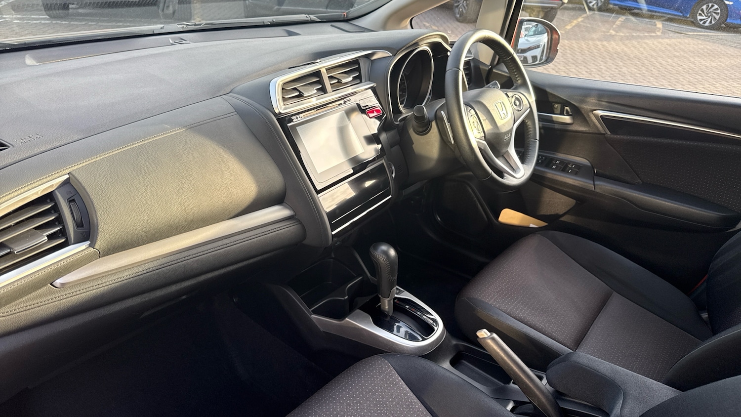 Used Honda Jazz 2015 for sale - 77776203: Photo 2