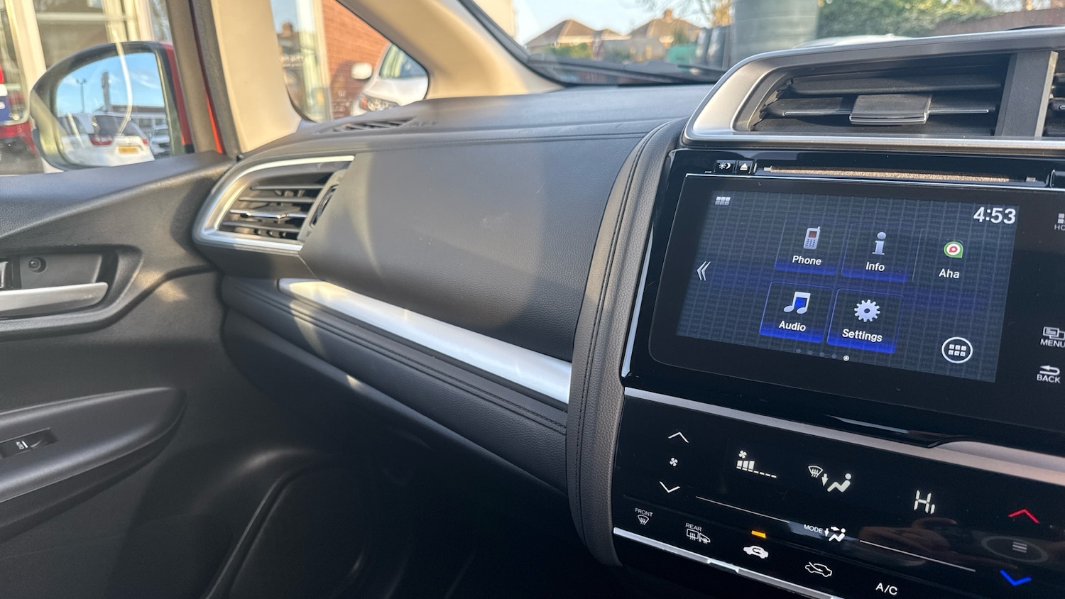 Used Honda Jazz 2015 for sale - 77776203: Photo 35