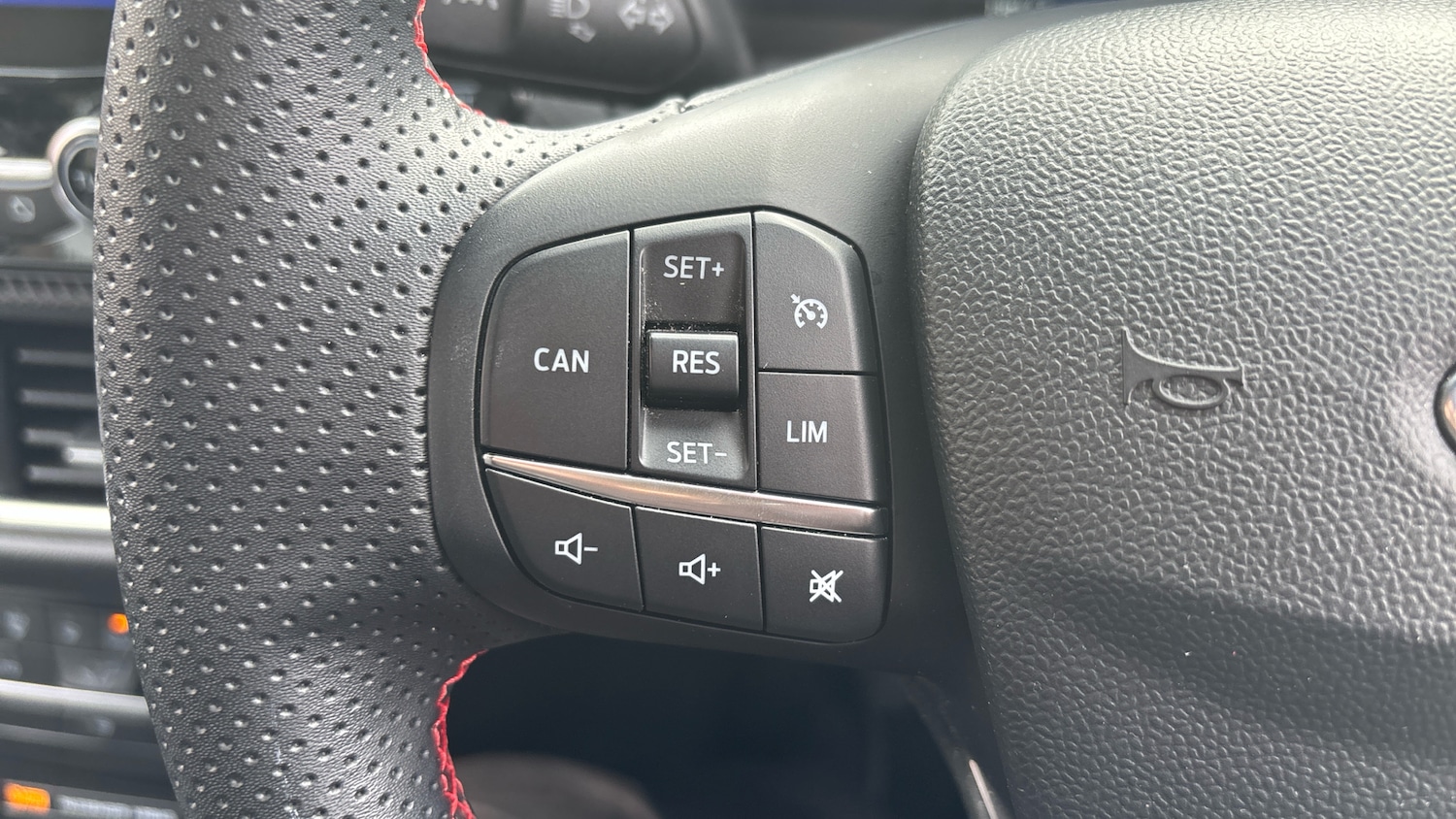 Used Ford Puma 2023 for sale - 76892830: Photo 24