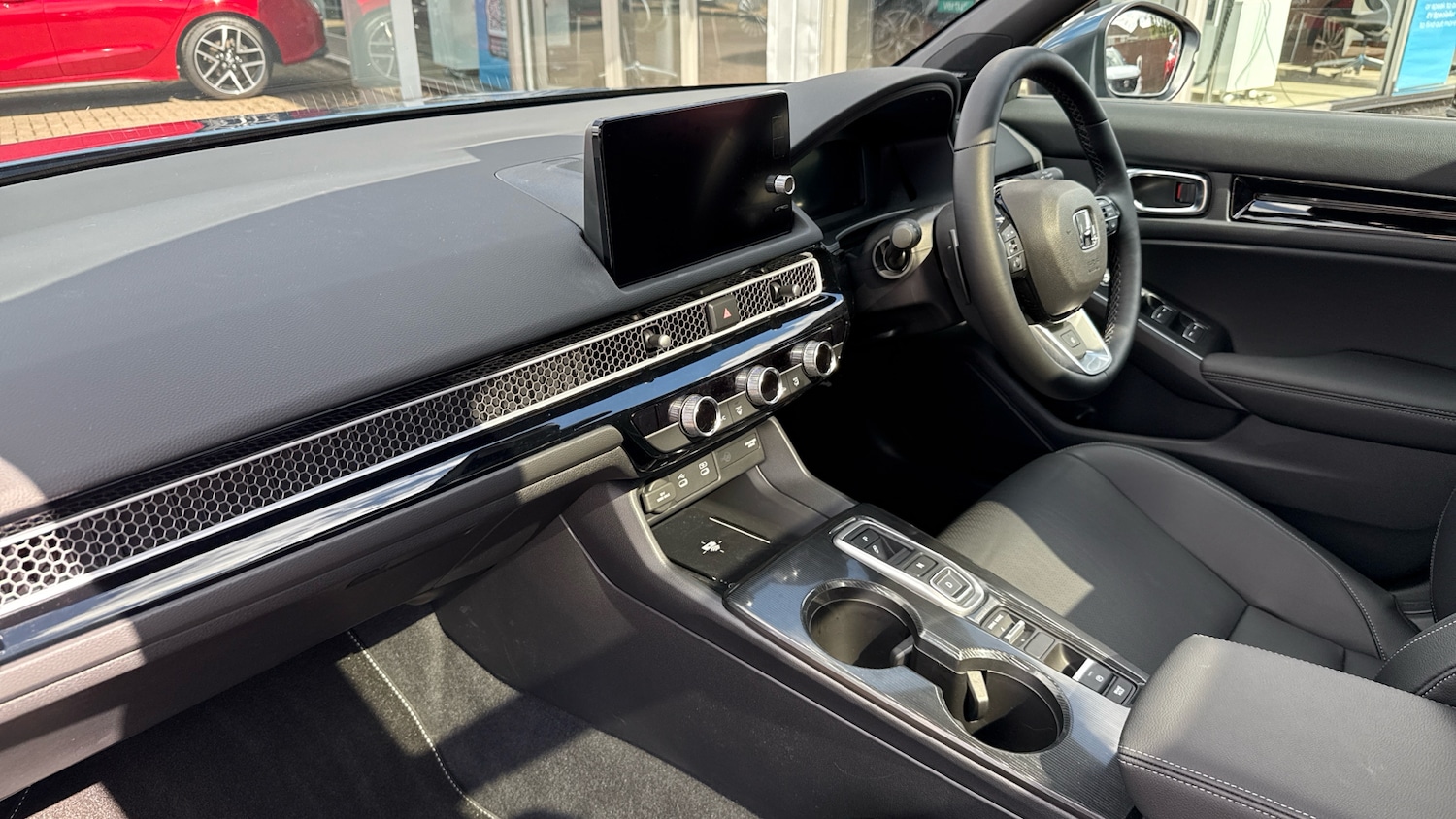 Used Honda Civic 2025 for sale - 76946700: Photo 2