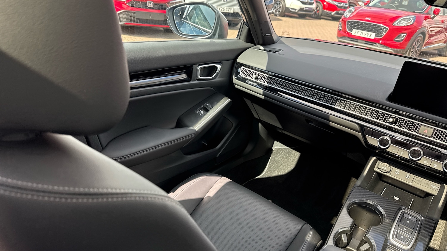 Used Honda Civic 2025 for sale - 76946700: Photo 29