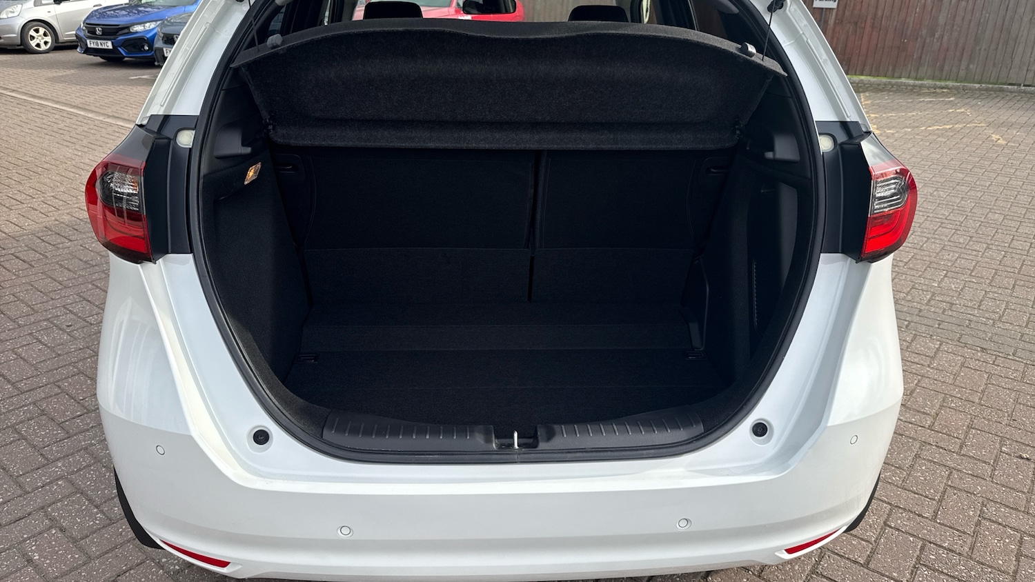 Used Honda Jazz 2023 for sale - 77975756: Photo 24