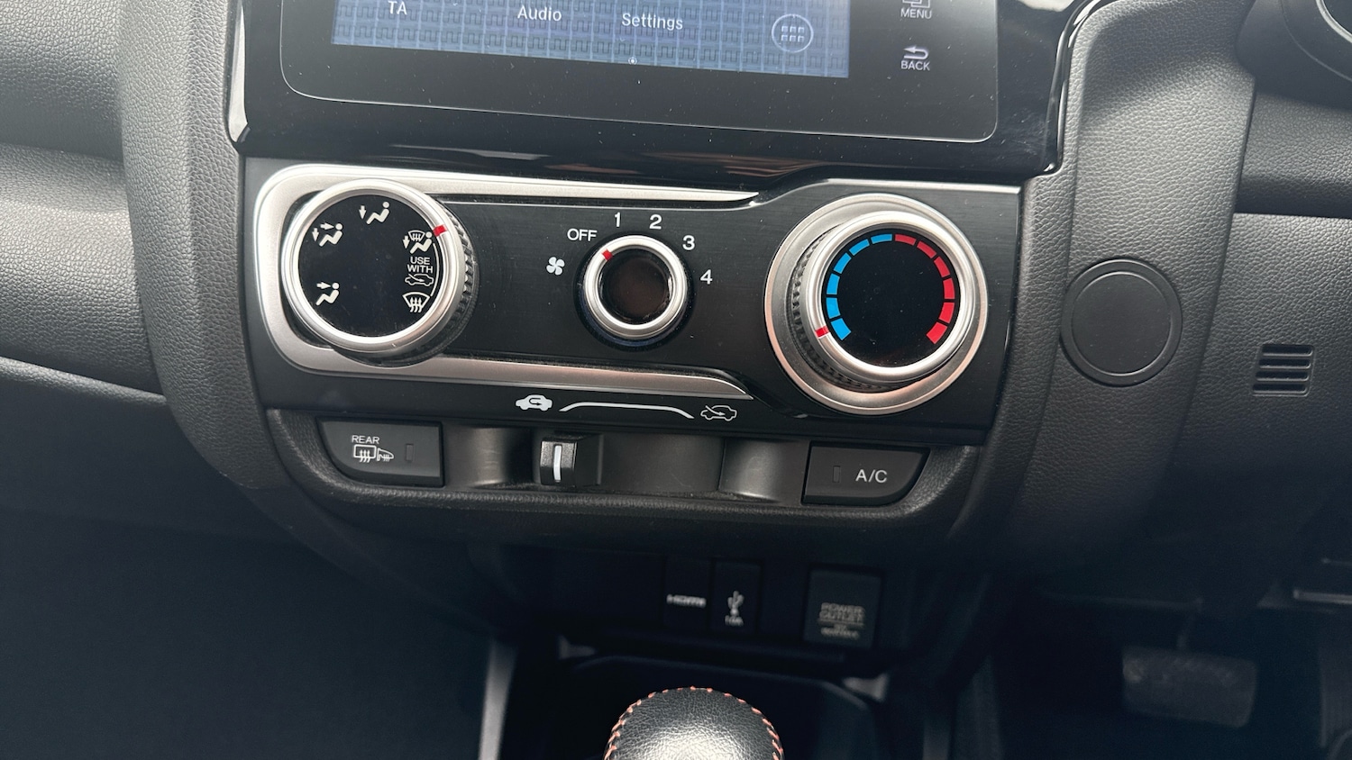 Used Honda Jazz 2018 for sale - 78015109: Photo 38