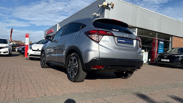 Used Honda HR-V 2018 for sale - 76252579: Photo 25