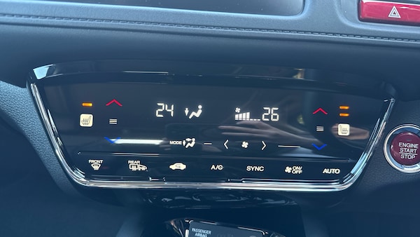 Used Honda HR-V 2018 for sale - 76252579: Photo 38