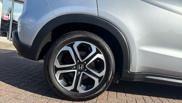 Used Honda HR-V 2018 for sale - 76252579: Photo 9