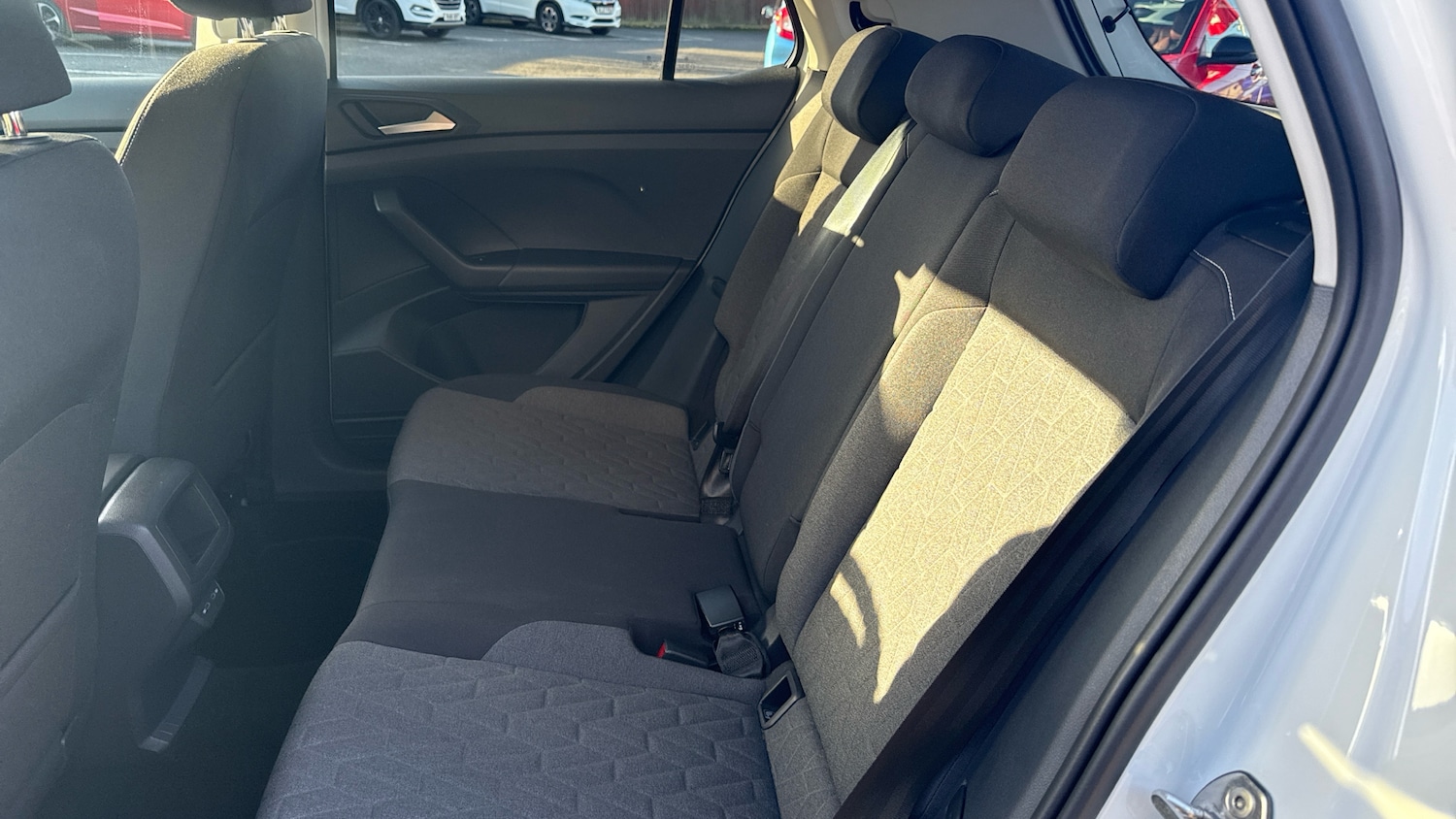 Used Volkswagen T-Cross 2024 for sale - 76892827: Photo 16